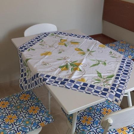 パレルモ Casa Vicino Mondelloヴィラ エクステリア 写真