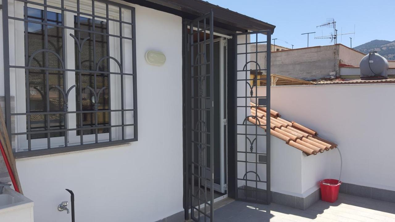 パレルモ Casa Vicino Mondelloヴィラ エクステリア 写真