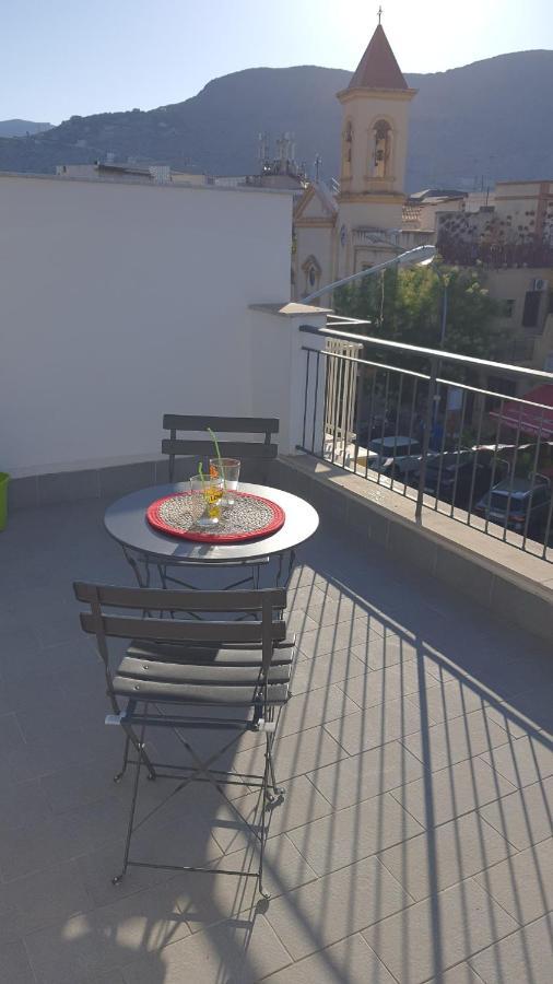 パレルモ Casa Vicino Mondelloヴィラ エクステリア 写真